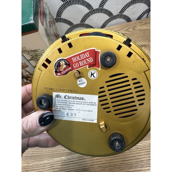 Mr Christmas Holiday Go Round  Animated Musical Carousel 1997 50 Songs VIDEO - Picture 9 of 14